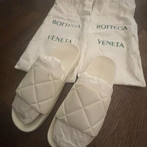 Bottega Veneta Quilted Slides in White size 41